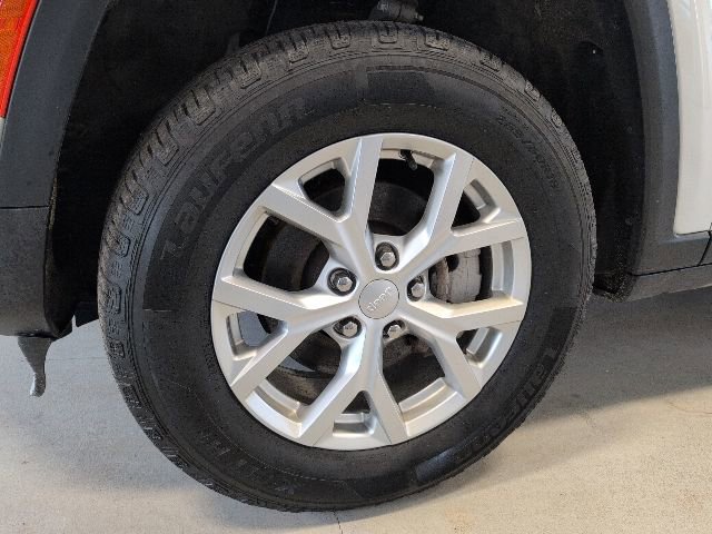 Used 2023 Jeep Grand Cherokee Limited AWD/4WD image 9