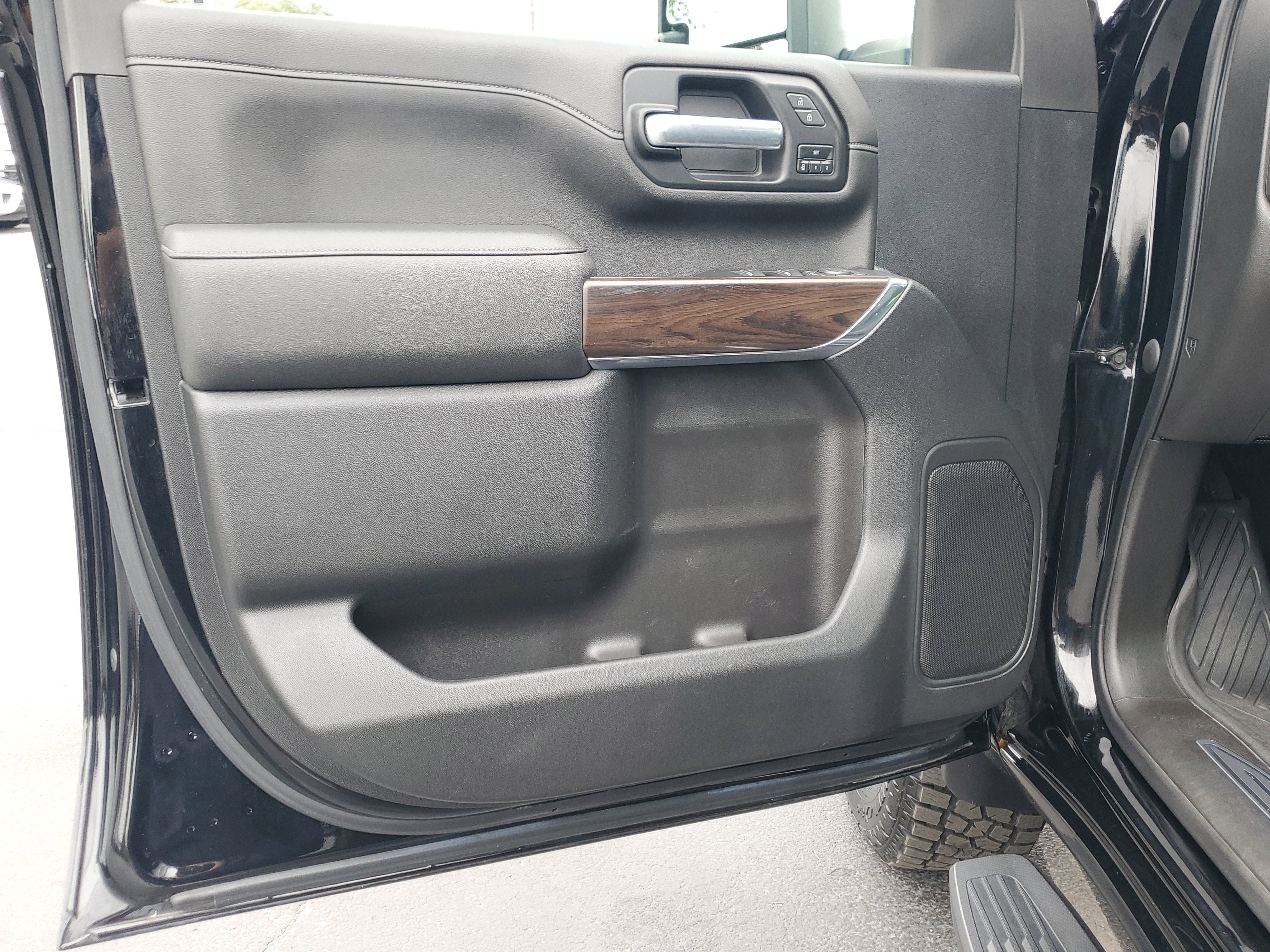 Used 2022 GMC Sierra 2500 SLT image 18