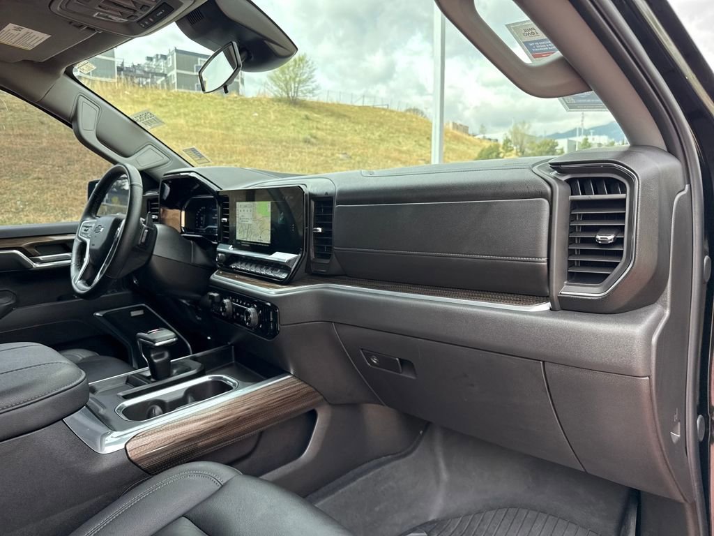 Used 2025 Chevrolet Silverado 1500 LT Trail Boss w/ LT Trail Boss Premium Package image 29