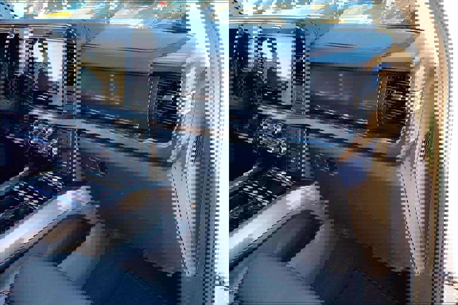 Certified 2026 Ford F250 Lariat w/ Tremor Off-Road Package image 17