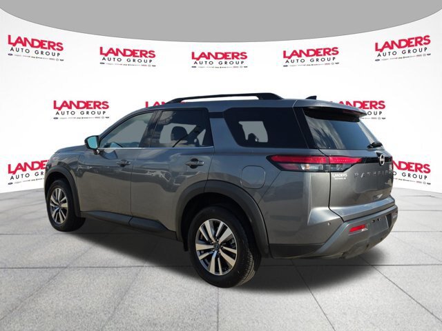 Used 2026 Nissan Pathfinder SL FWD image 5