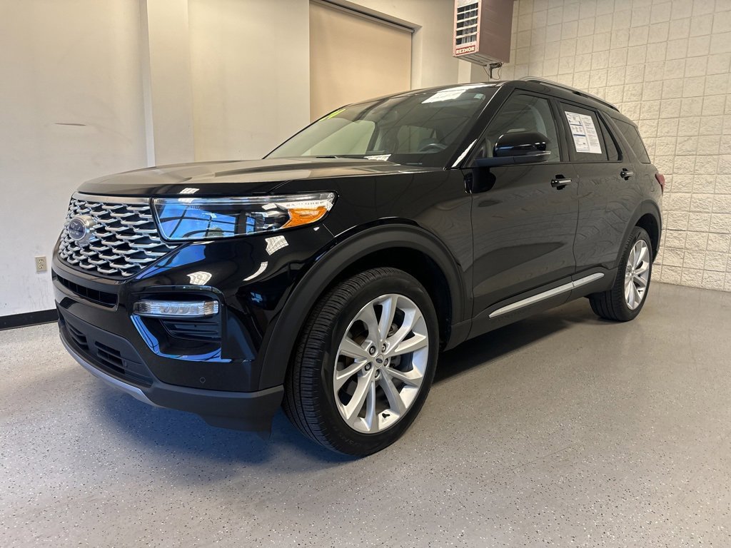 Certified 2024 Ford Explorer Platinum w/ Technology Package image 39
