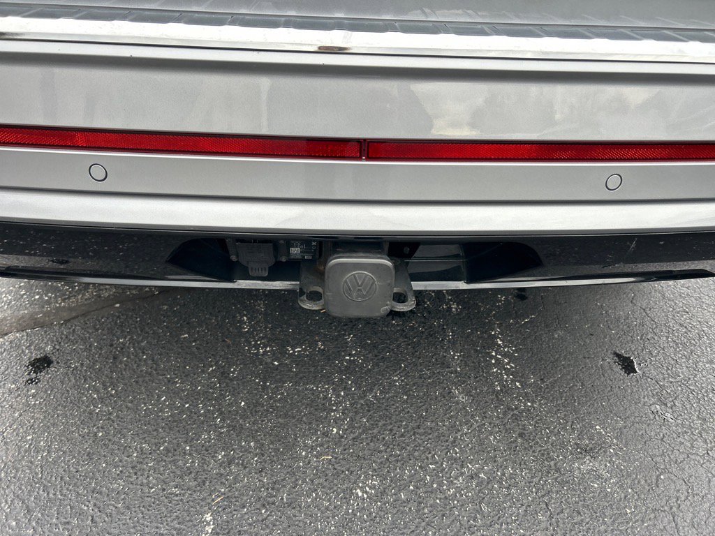 Used 2021 Volkswagen Atlas SEL Premium image 16