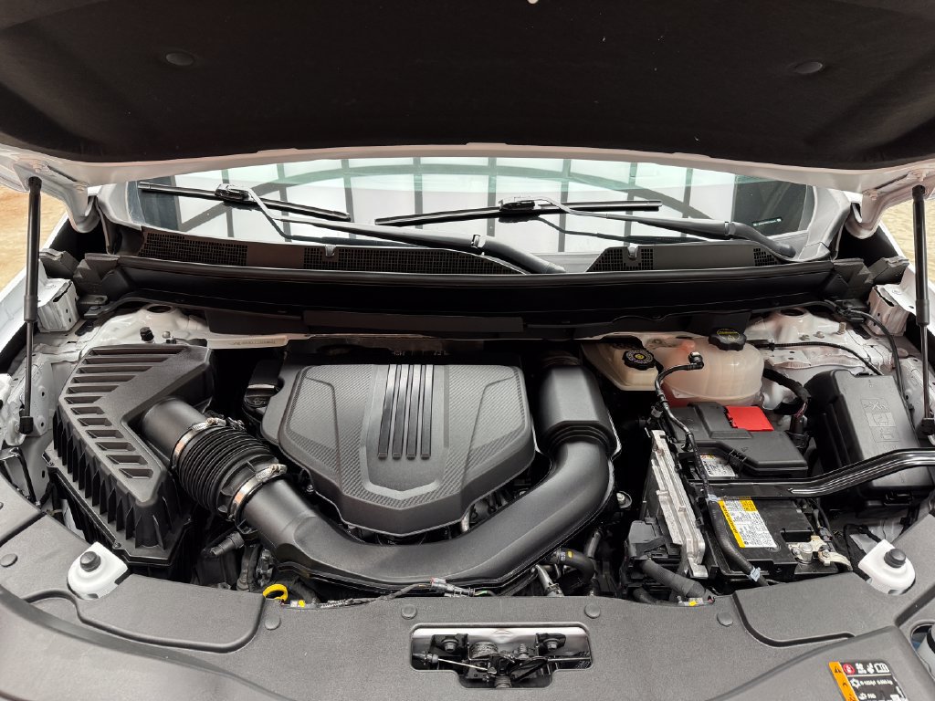 Used 2026 Chevrolet Traverse LT FWD image 30