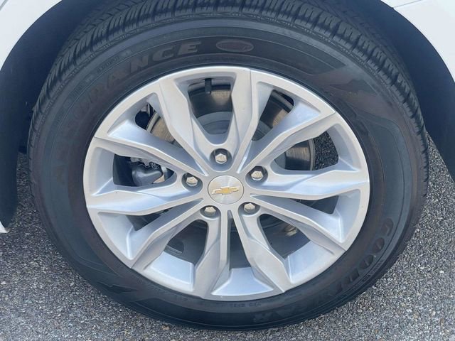 Used 2025 Chevrolet Malibu LT FWD image 9