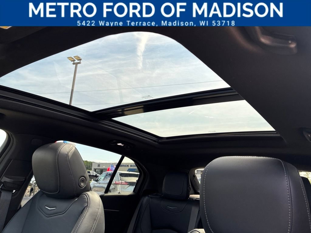 Used 2023 Cadillac XT4 Premium Luxury FWD image 34