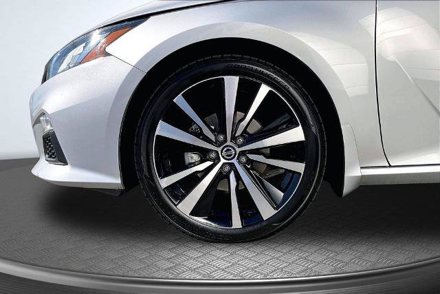 Used 2022 Nissan Altima 2.5 SR FWD image 9