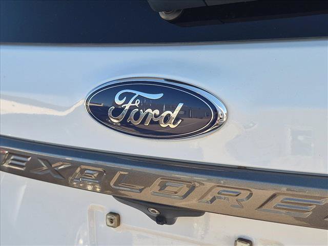 Certified 2018 Ford Explorer XLT w/ Equipment Group 202A AWD/4WD image 14