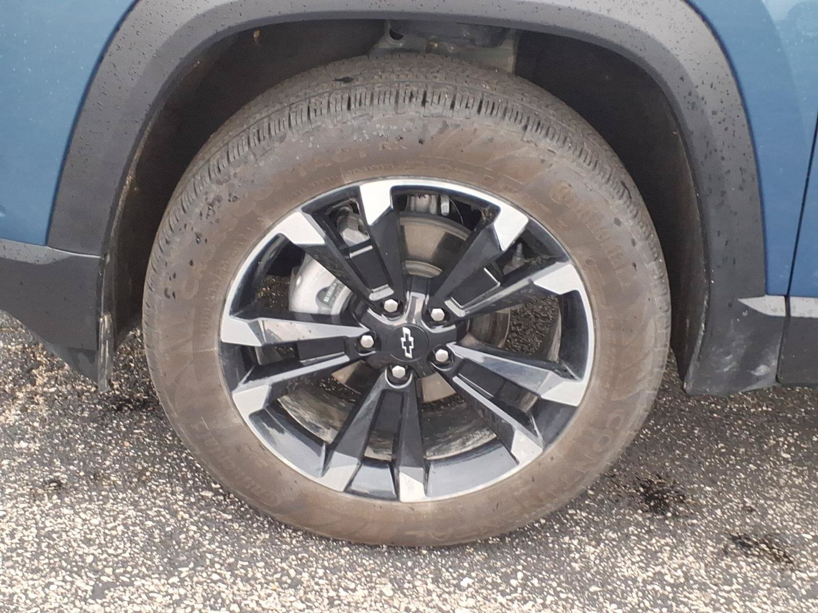 Used 2025 Chevrolet Equinox RS FWD image 32