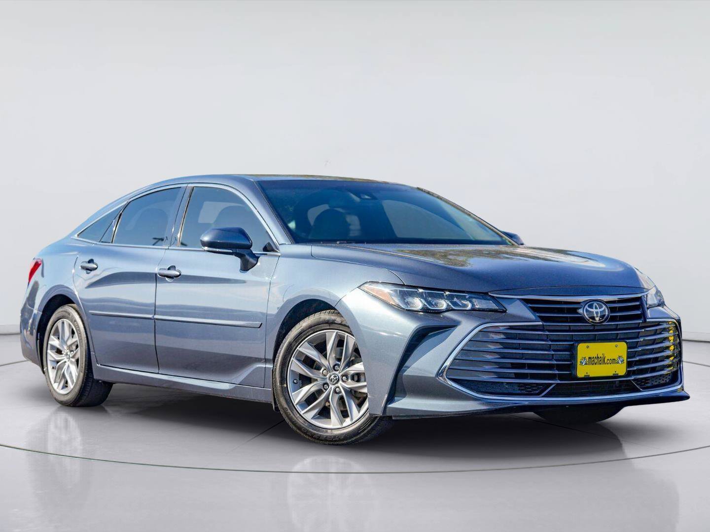 Used 2019 Toyota Avalon XLE w/ Moonroof Package