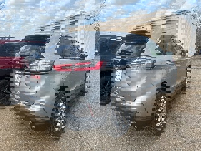 Certified 2024 Ford Edge Titanium image 5