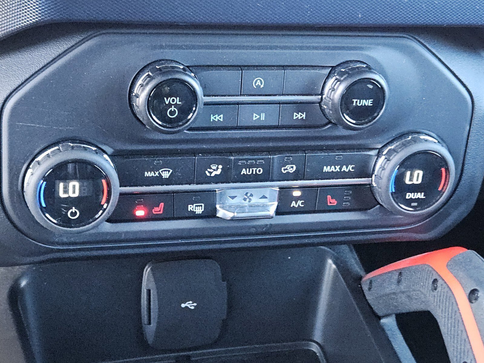 Certified 2024 Ford Bronco Heritage Edition image 22