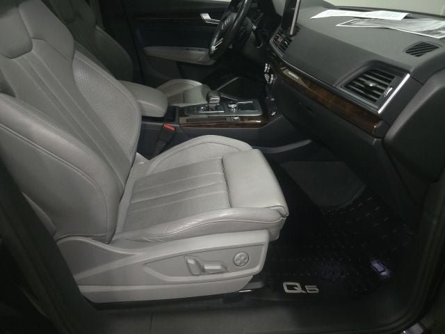 Used 2018 Audi Q5 2.0T Premium Plus AWD/4WD image 3