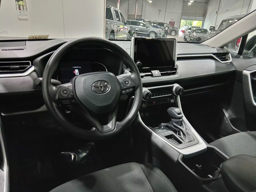 Used 2025 Toyota RAV4 LE FWD image 13