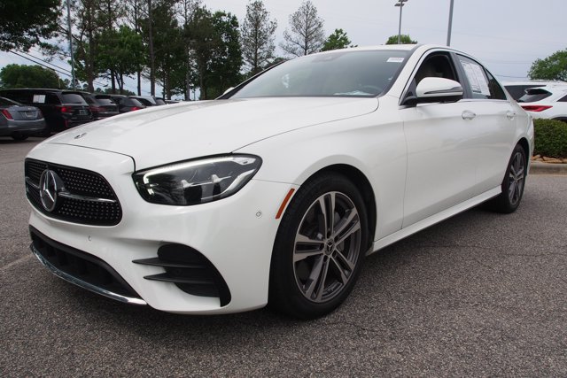 Used 2023 Mercedes-Benz E 350 Sedan image 4