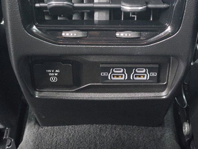 Used 2023 Jeep Grand Cherokee Altitude image 19