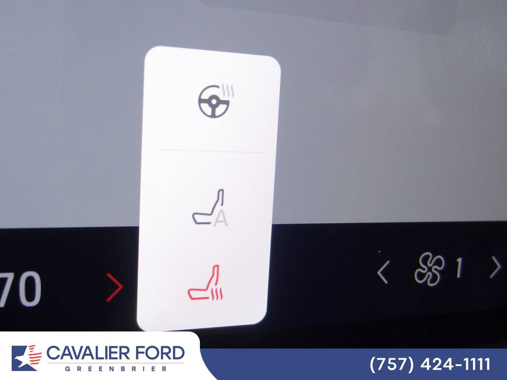 Certified 2025 Ford Explorer ST-Line AWD/4WD image 31