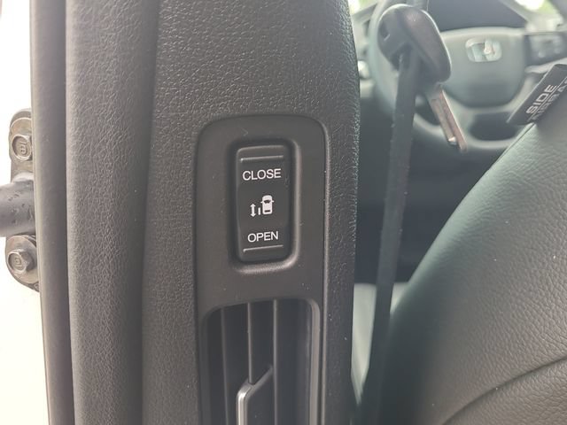 Used 2025 Honda Odyssey EX-L image 16