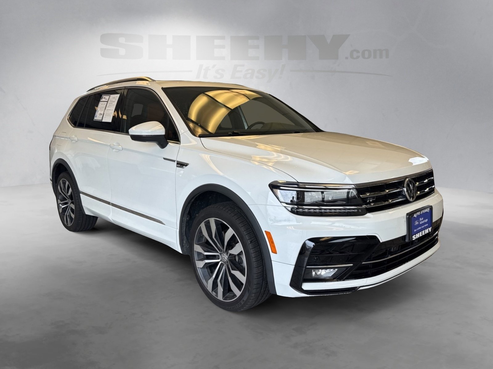 Used 2021 Volkswagen Tiguan SEL Premium R-Line image 8