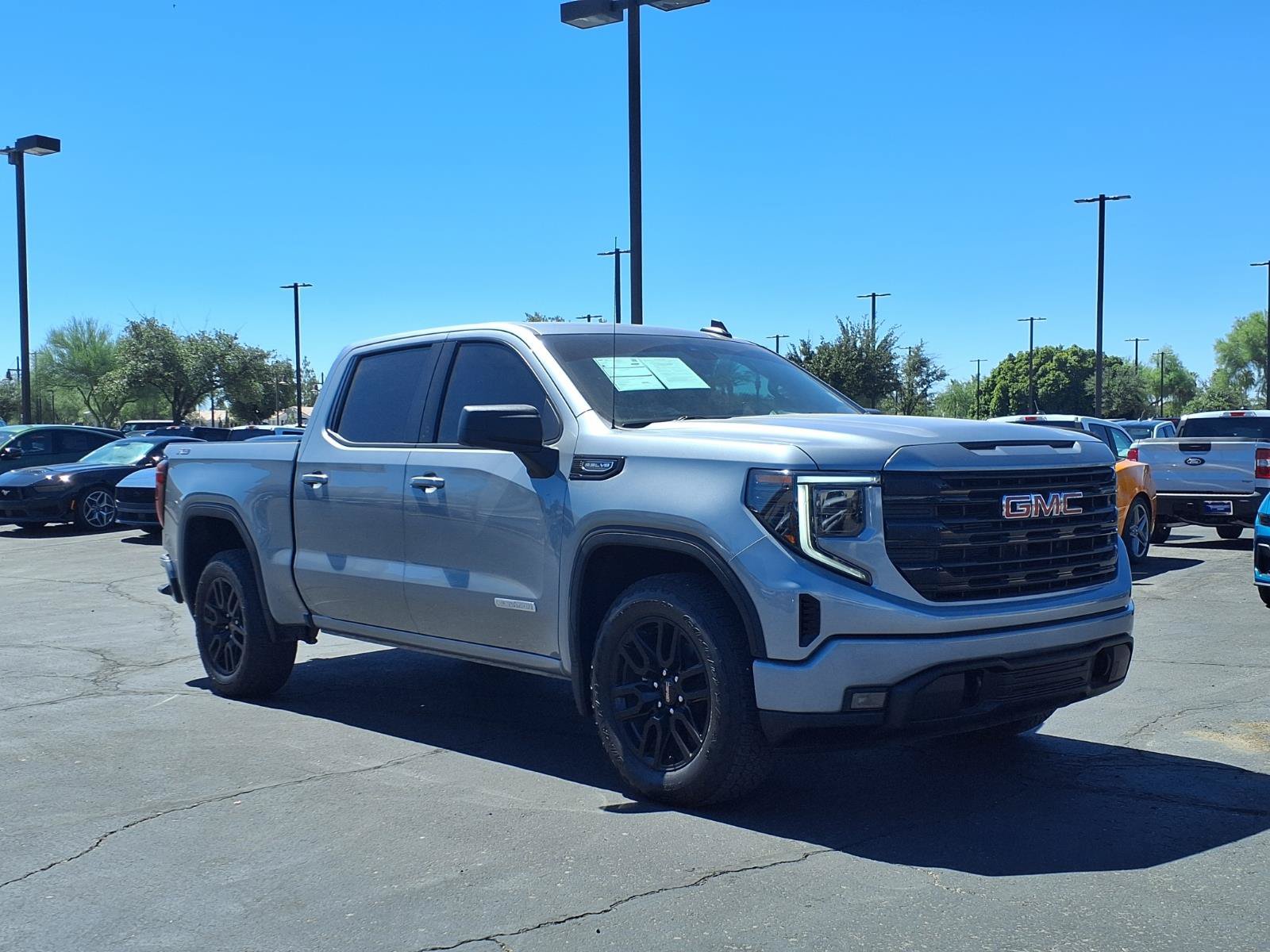 Used 2025 GMC Sierra 1500 Elevation AWD/4WD image 8