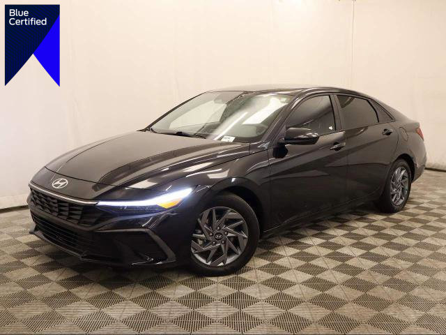 Used 2024 Hyundai Elantra SEL image 1
