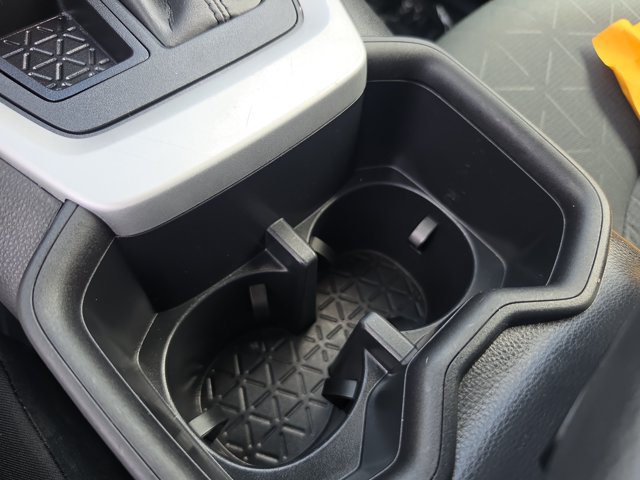 Used 2025 Toyota RAV4 XLE FWD image 32