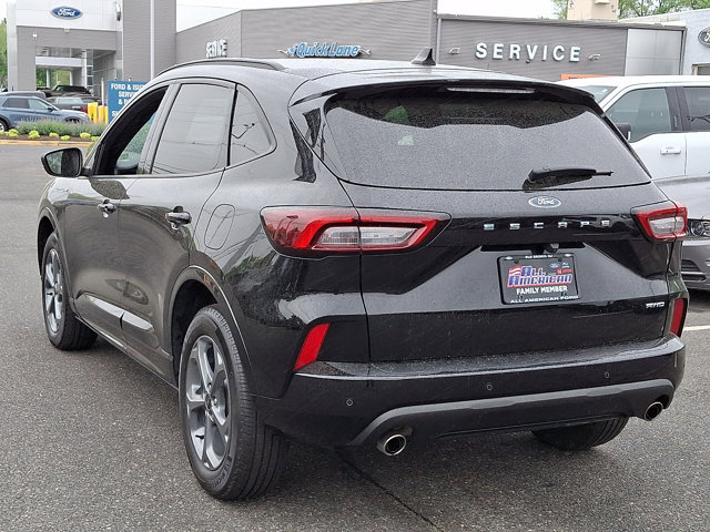 Certified 2023 Ford Escape ST-Line w/ Tech Pack #1 AWD/4WD image 8