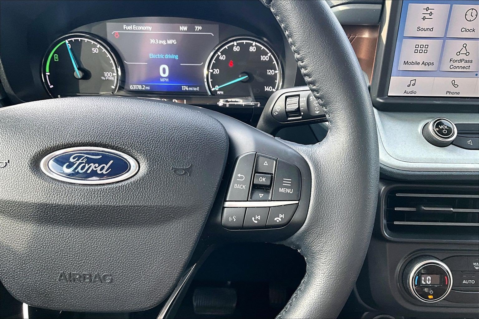 Certified 2022 Ford Maverick Lariat FWD image 13