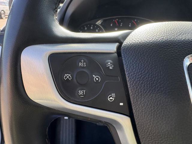Used 2023 GMC Terrain SLT image 21