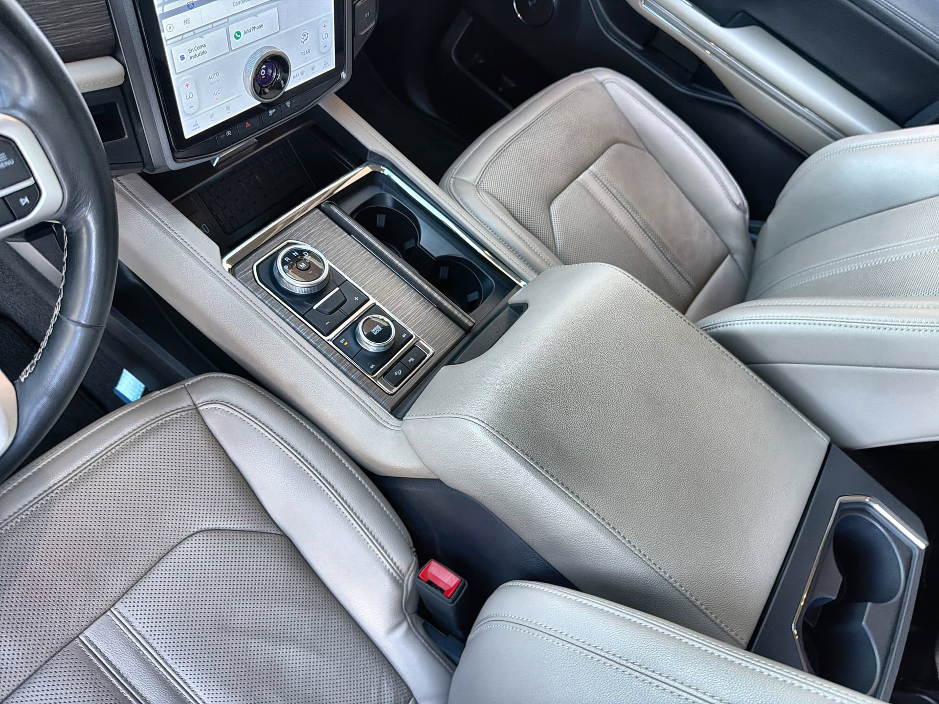 Certified 2024 Ford Expedition Limited AWD/4WD image 21