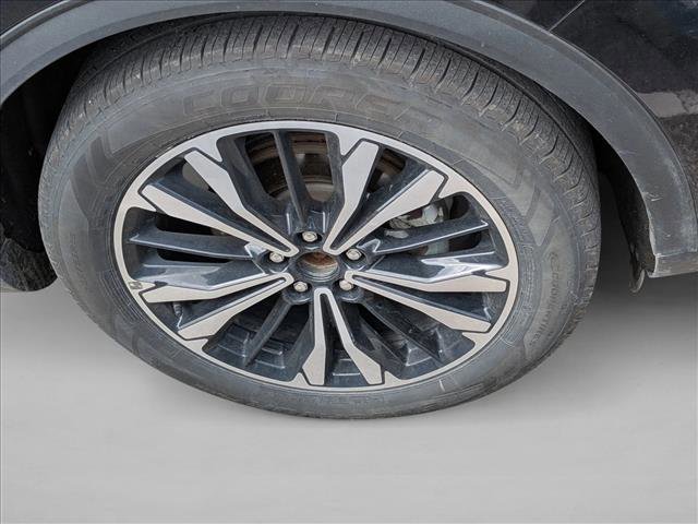 Certified 2022 Ford Escape SE w/ SE Sport Appearance Package FWD image 8