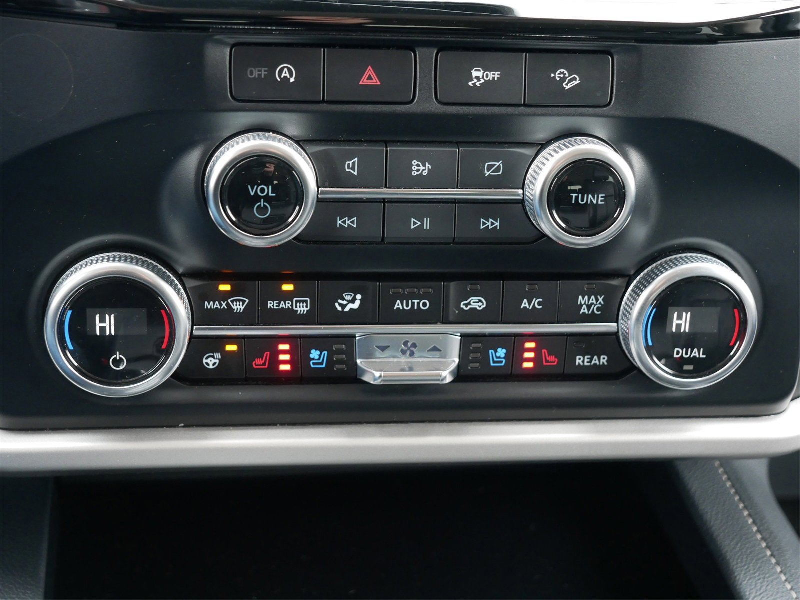 Certified 2024 Ford Expedition Max XLT image 23