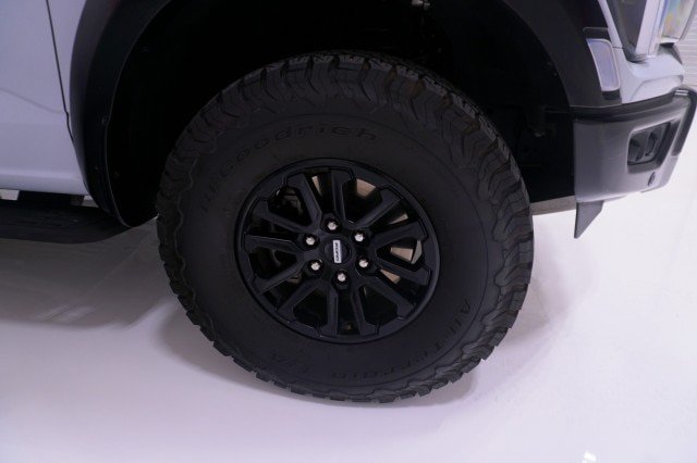 Certified 2025 Ford F150 Raptor AWD/4WD image 4