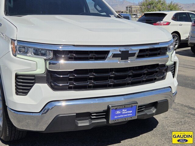 Used 2023 Chevrolet Silverado 1500 LT w/ Protection Package RWD image 2