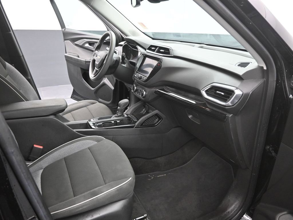 Used 2023 Chevrolet TrailBlazer LT w/ Convenience Package image 26