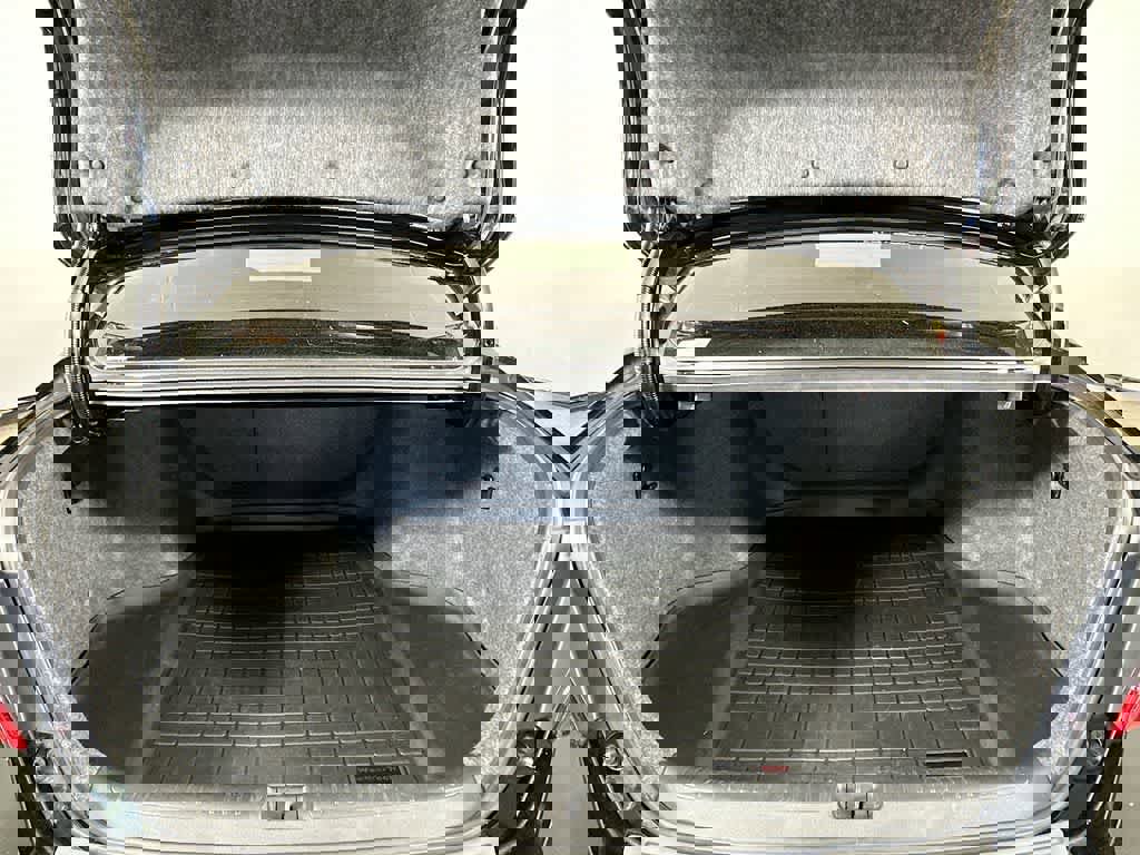 Used 2018 Honda Accord Touring image 21