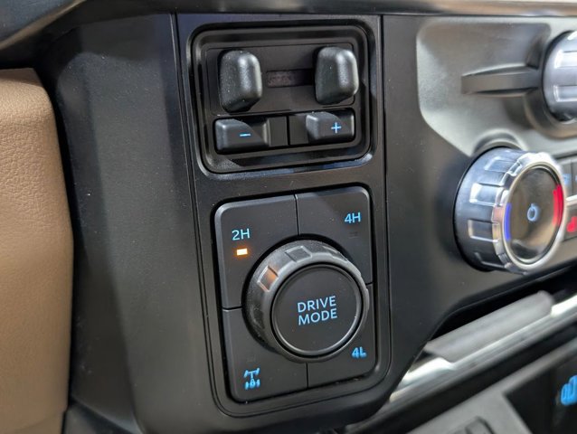 Certified 2025 Ford F350 Lariat w/ Chrome Package AWD/4WD image 7
