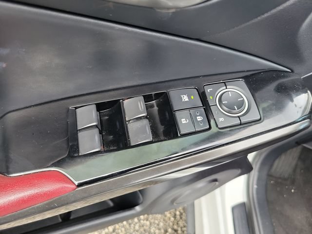 Used 2022 Lexus IS 300 w/ Accessory Package RWD image 17