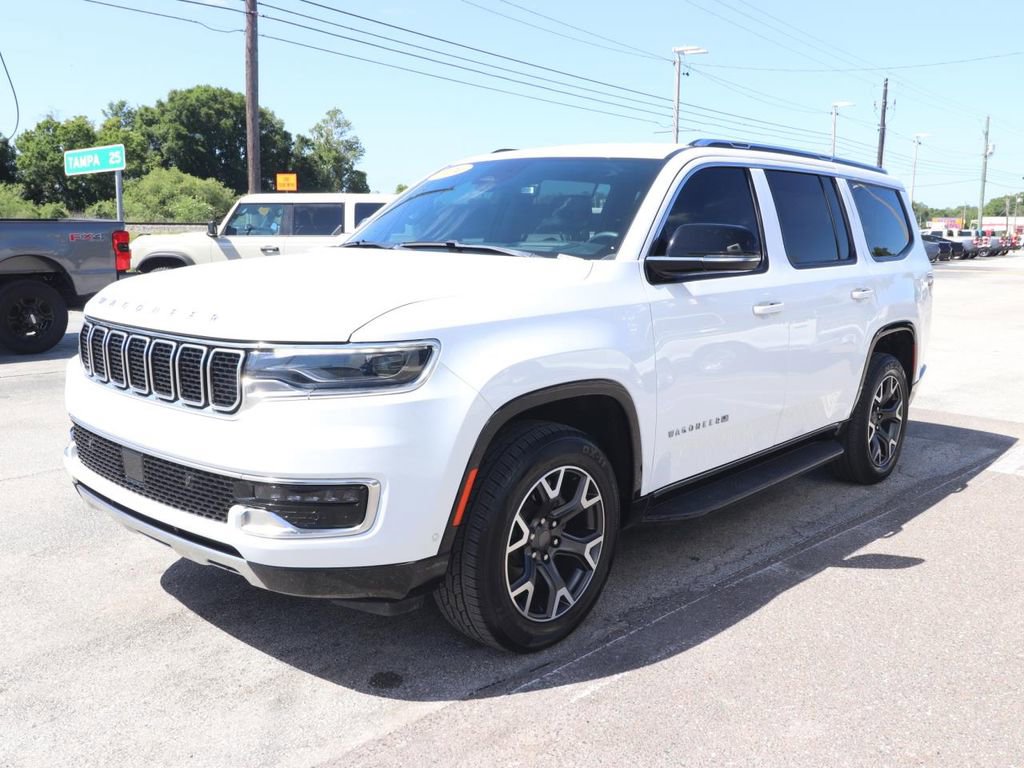 Used 2024 Jeep Wagoneer Series III AWD/4WD image 5