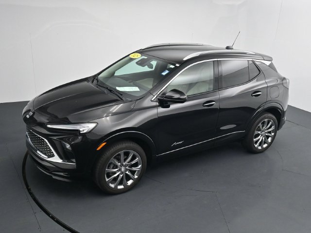 Used 2025 Buick Encore GX Avenir AWD/4WD image 24