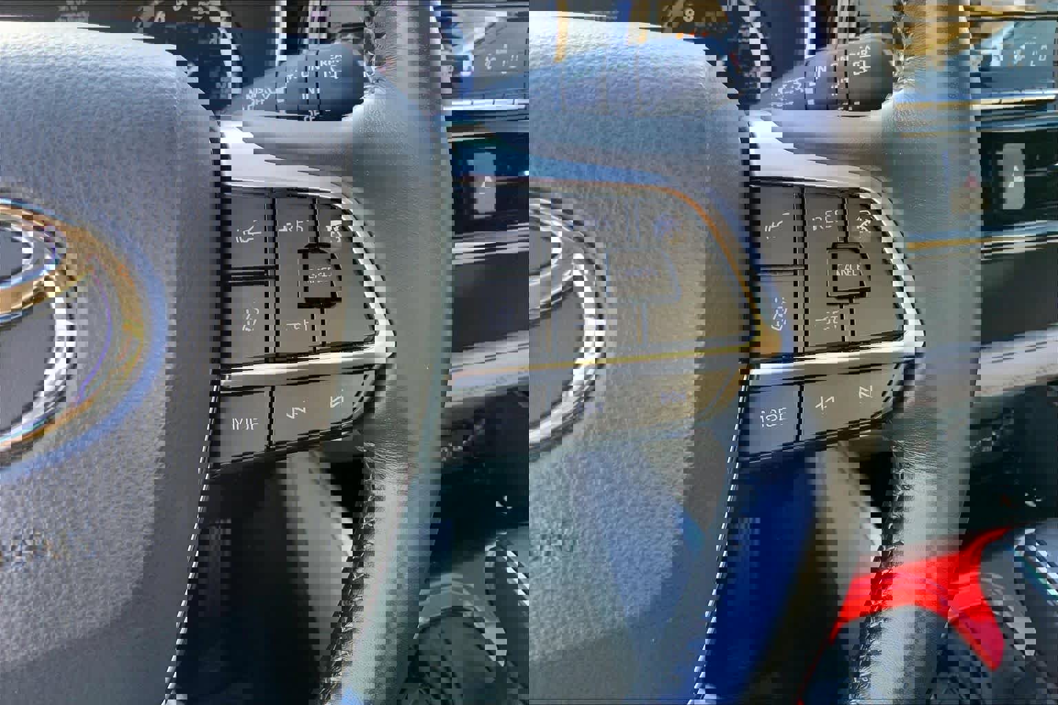 Used 2021 Toyota Highlander XLE image 24