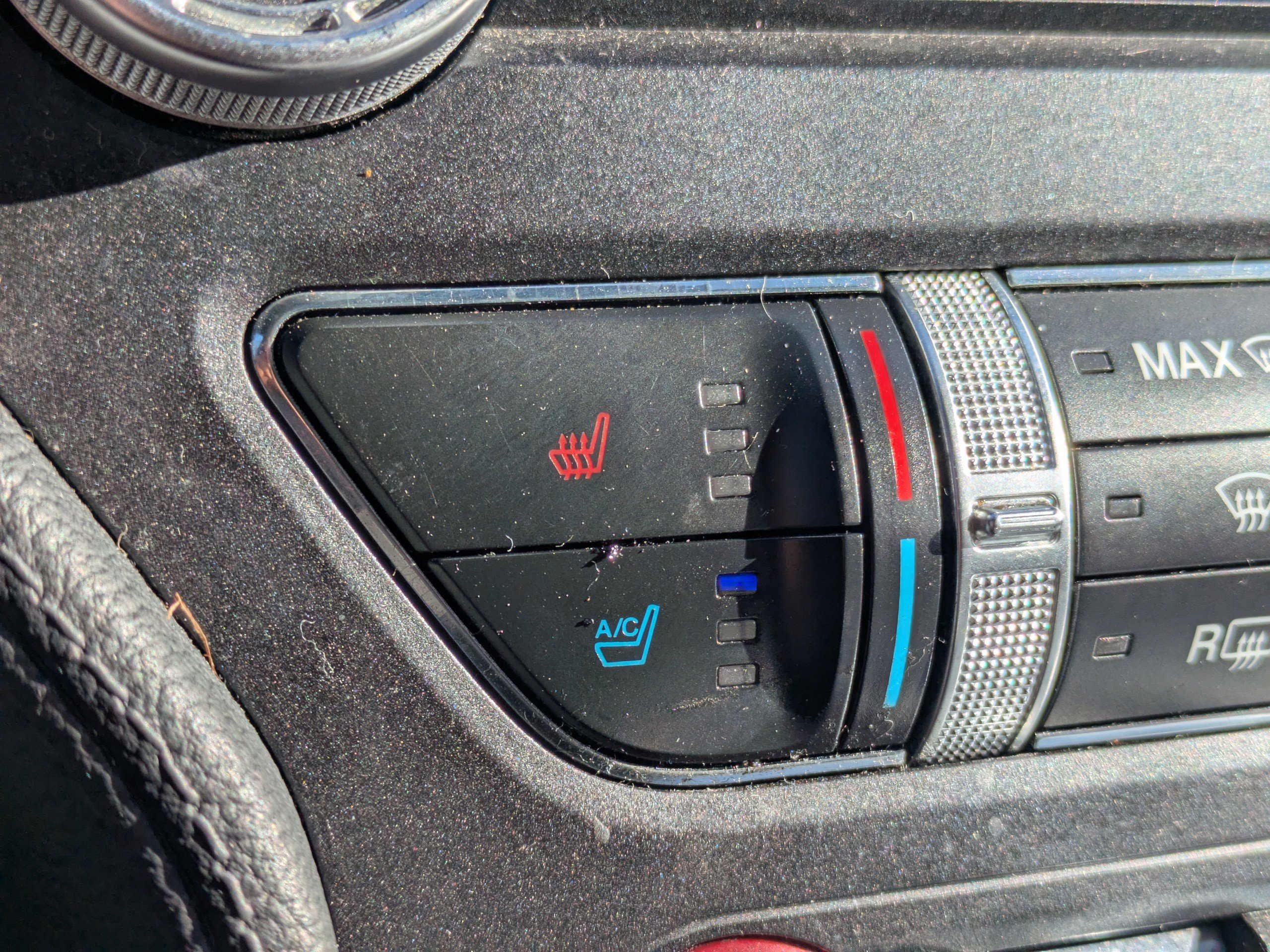 Certified 2019 Ford Mustang Premium image 23