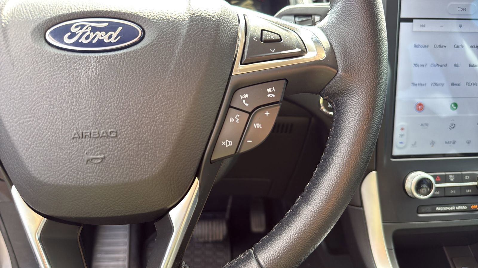 Certified 2023 Ford Edge SEL w/ Convenience Package AWD/4WD image 15