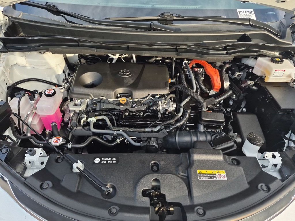 Used 2024 Toyota Sienna LE AWD/4WD image 31