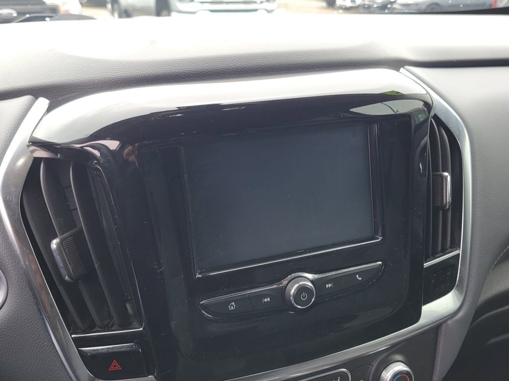 Used 2018 Chevrolet Traverse LT image 24