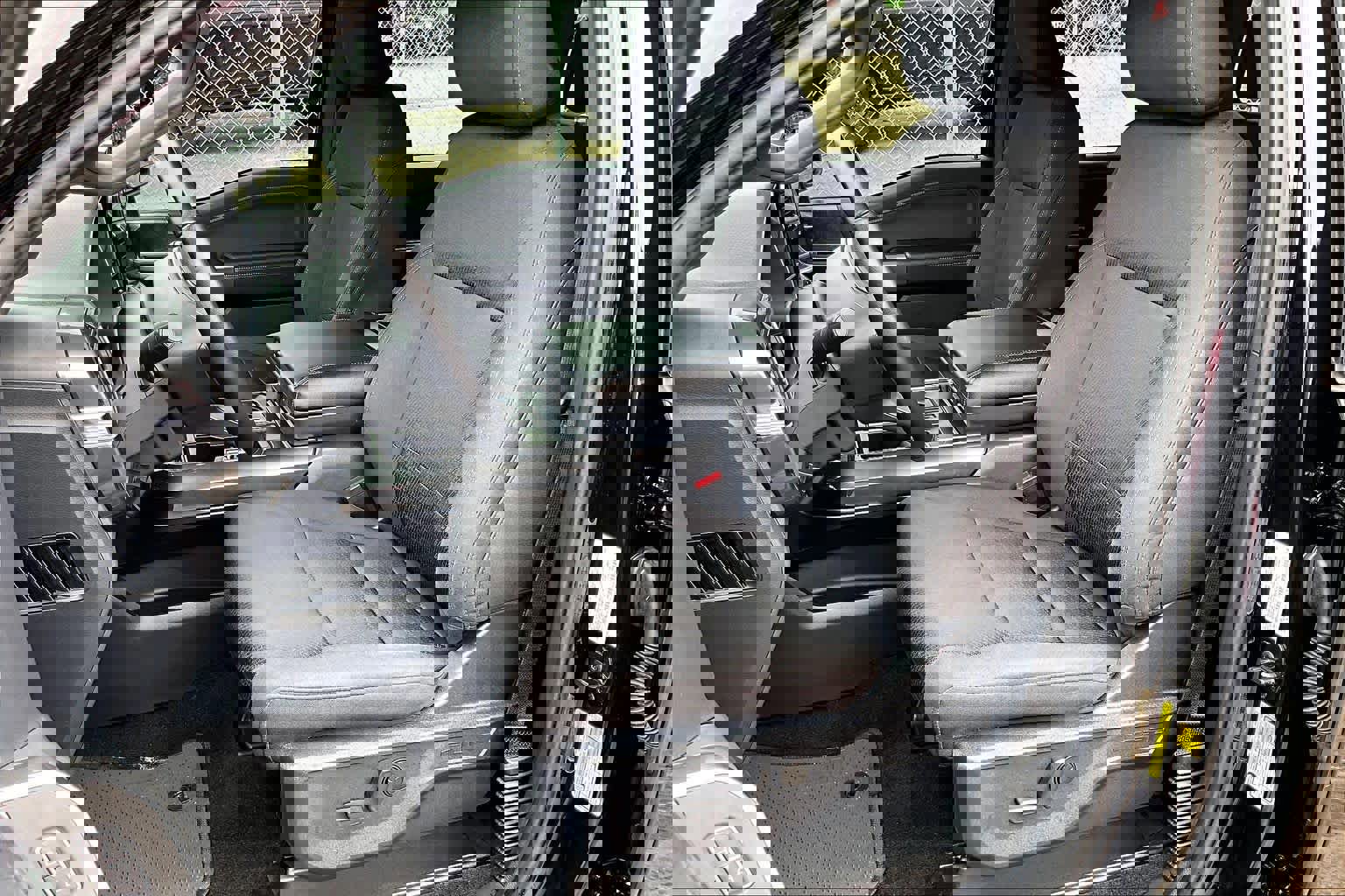 Certified 2022 Ford F150 XLT w/ Equipment Group 302A High image 11