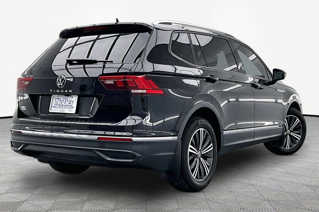 Used 2024 Volkswagen Tiguan Wolfsburg Edition w/ Panoramic Sunroof Package FWD image 2