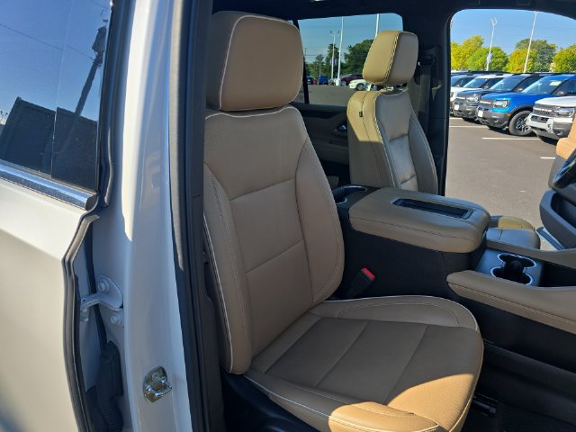 Used 2021 Chevrolet Tahoe Premier AWD/4WD image 25