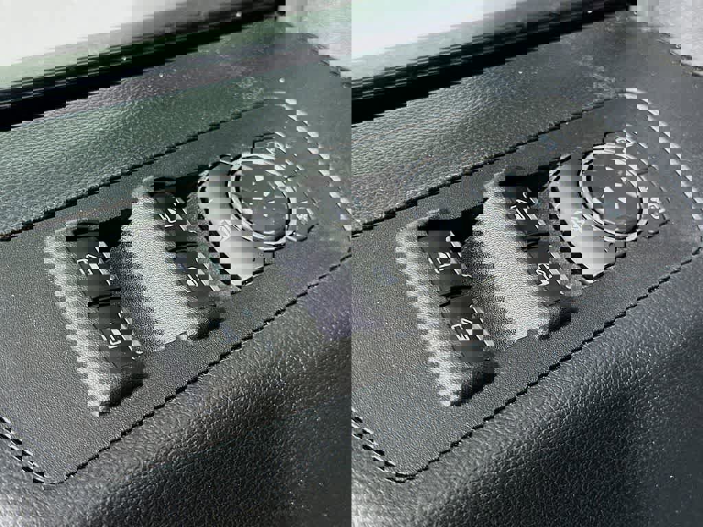 Certified 2019 Ford F150 XLT w/ Equipment Group 302A Luxury image 29