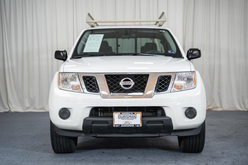 Used 2021 Nissan Frontier SV RWD image 2